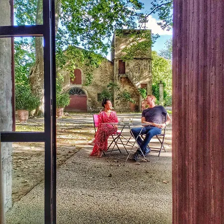 Chateau De Roussan Hotel