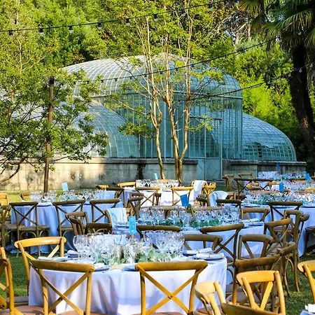 Hotel Chateau De Roussan 4*