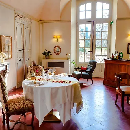 Chateau De Roussan Hotel 4*
