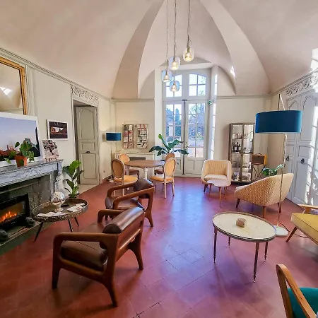 Chateau De Roussan Hotel 4*